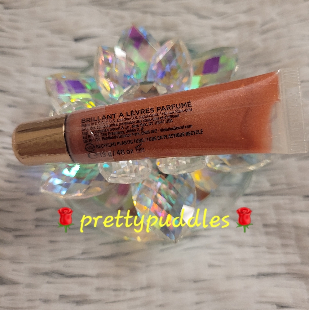 π NWOT VS Caramel Kiss Lip Gloss π - Picture 2 of 13